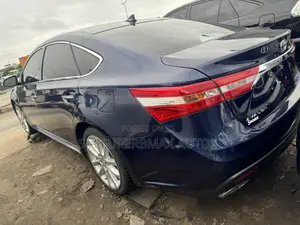 Toyota Avalon Limited 4dr Sedan (3.5L 6cyl 6A) 2014 Blue