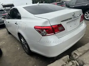 Lexus ES 350 2011 White