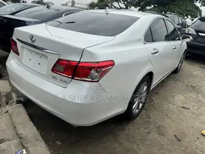 Lexus ES 350 2011 White