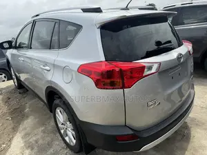 Toyota RAV4 2015 Silver