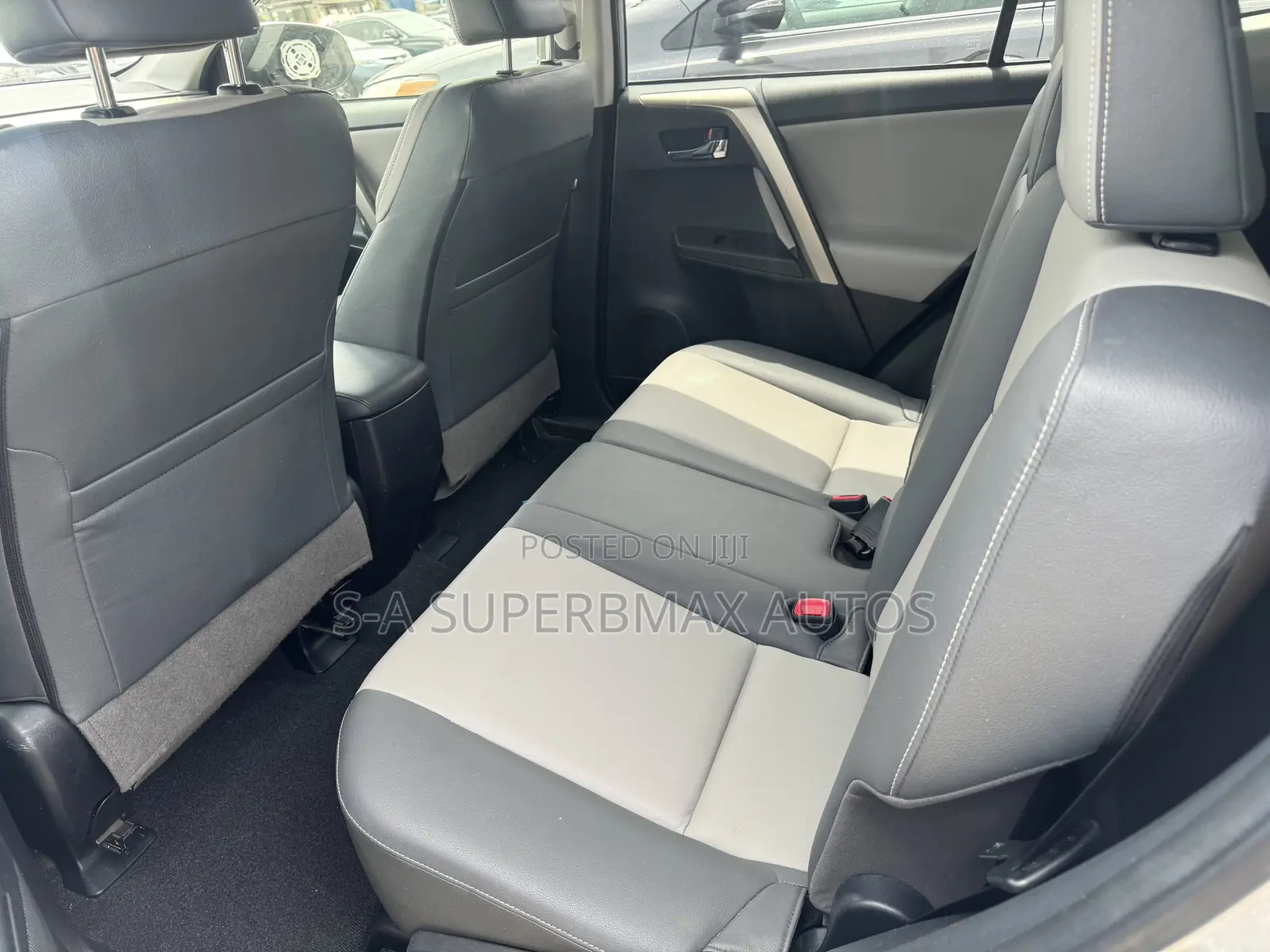 Toyota RAV4 2015 Silver
