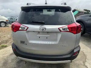 Toyota RAV4 2015 Silver
