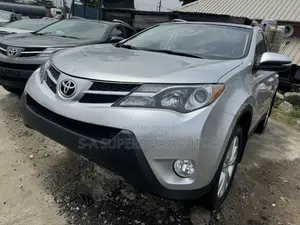 Toyota RAV4 2015 Silver