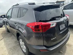 Toyota RAV4 LE AWD (2.5L 4cyl 6A) 2013 Gray