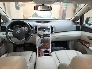 Toyota Venza AWD 2010 Gray