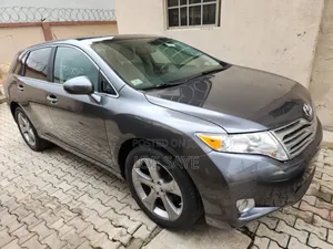 Toyota Venza AWD 2010 Gray