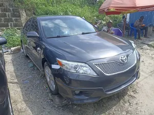 Toyota Camry 2011 Gray