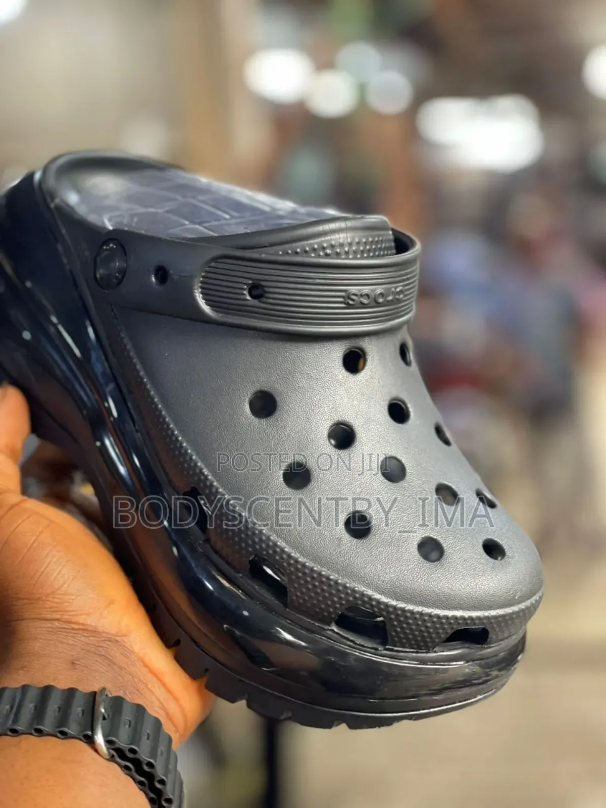 Classic Mega Crush Crocs