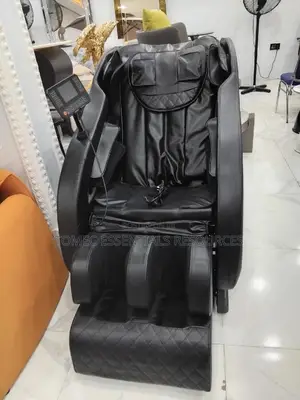 Imported Quality and Classic Relaxing/Massaging Chair