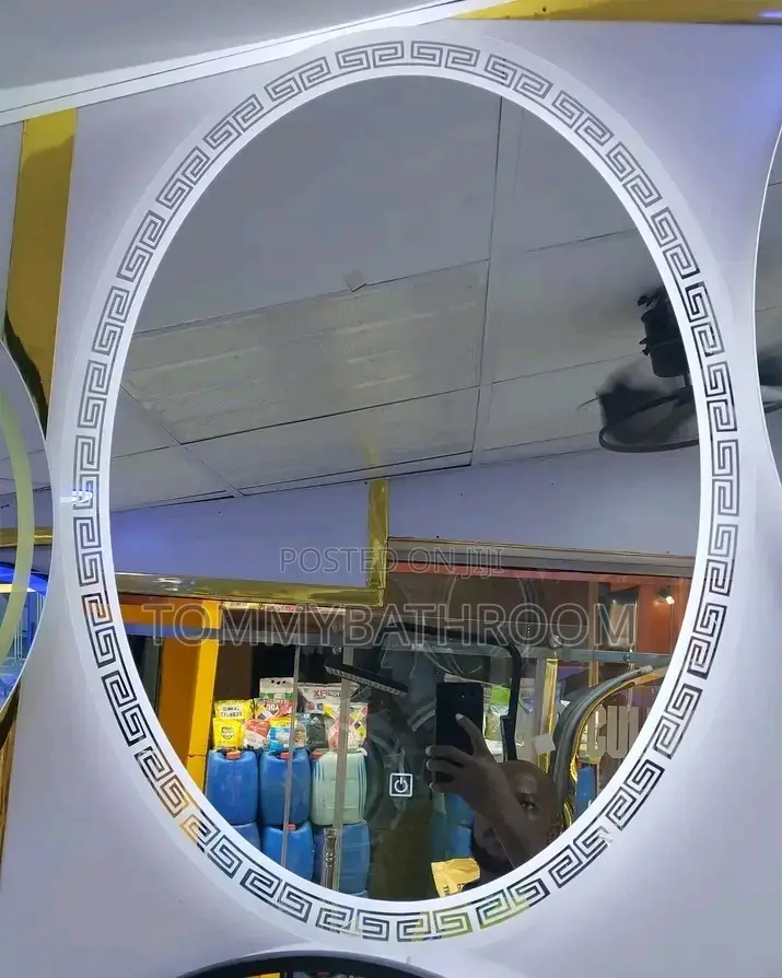 3 Light Led Mirror With Design