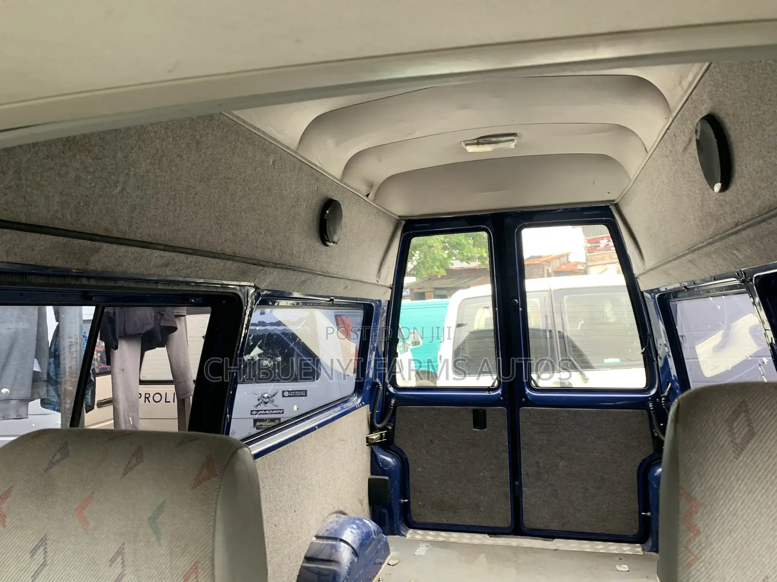 Volkswagen Transporter 2005 Blue