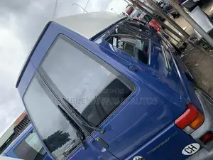 Volkswagen Transporter 2005 Blue