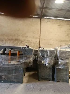 Bailing Machine