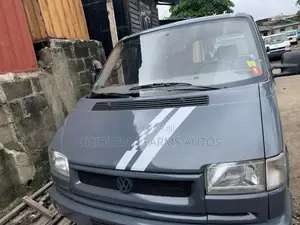 Volkswagen Transporter 2005 Grey