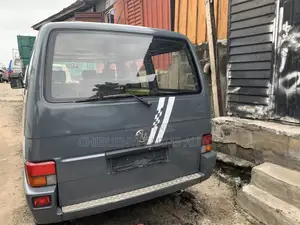 Volkswagen Transporter 2005 Grey