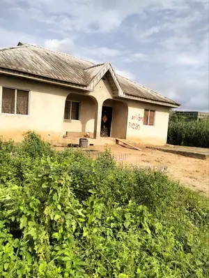3bdrm Bungalow in Obere After Winners, Ifo for sale