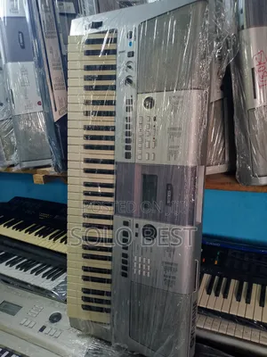 Yamaha Keyboard PSR 413