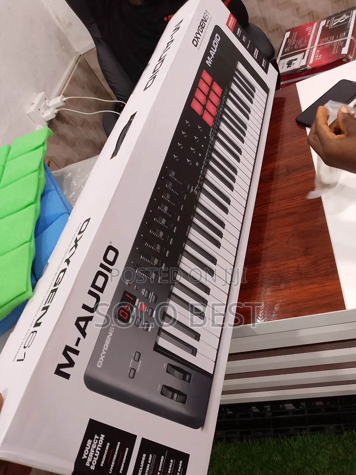 Oxygen61m-Audio Keyboard