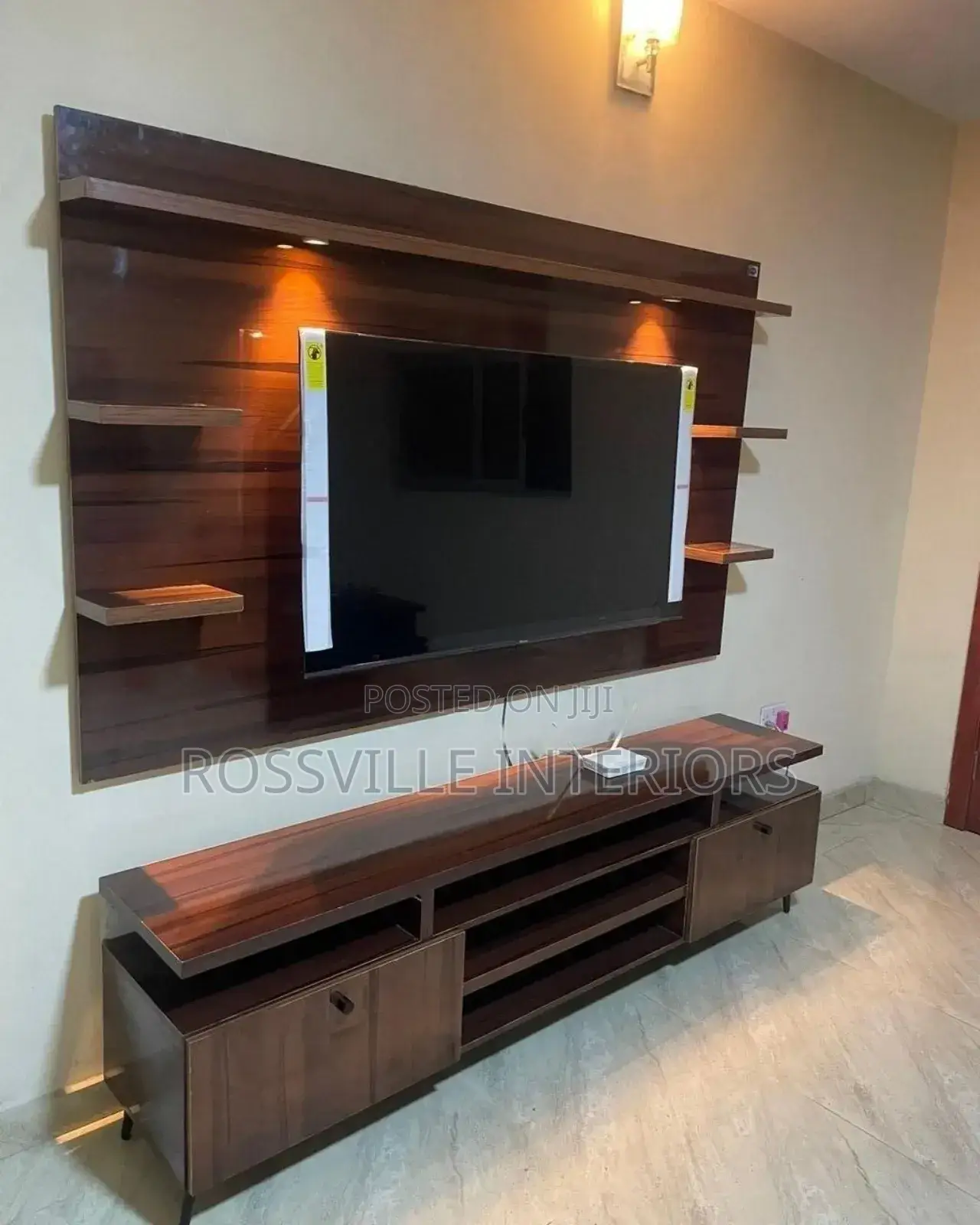 Entertainment Units/ Tv Console/ Tv Stand