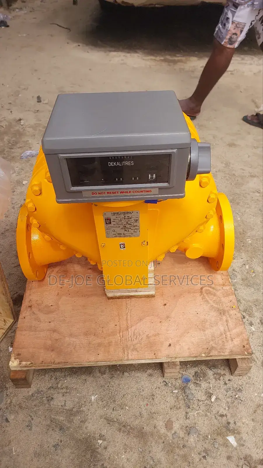 FUEL FLOW METER Liquid Control Meter Flanged Type