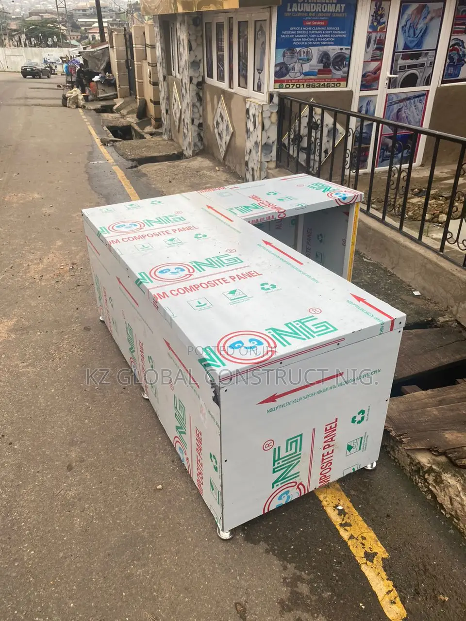 L-Shape Aluminum Cladding Table