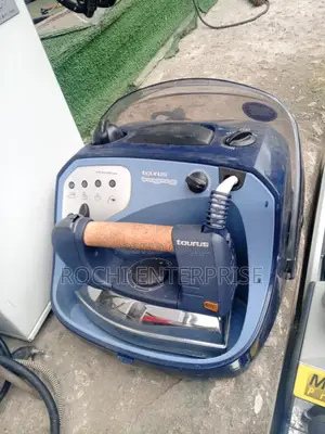Taurus Industrial Iron Steam Iron