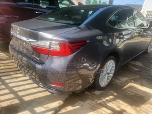 Lexus ES 350 FWD 2016 Gray