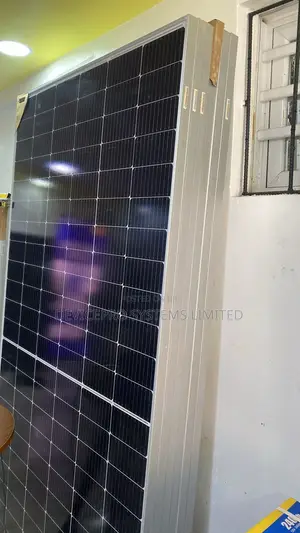 Jinko 555W Solar Panel