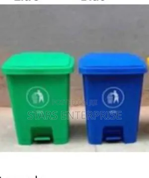 West Bin With Pedal Push