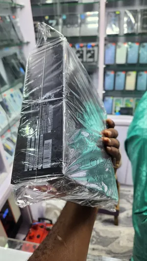 New Honor Magic V2 1TB