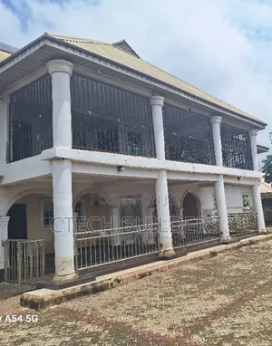 12bdrm Block of Flats in Benin City for sale