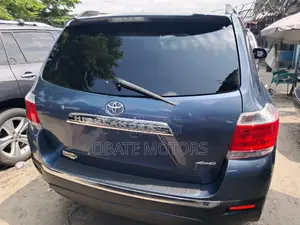 Toyota Highlander 2013 Silver