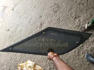 Mercedes Ml350 2013 Rear Vent Glass Available