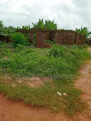 50 by 100 to Sell at Omojuwa Opp Useh Market