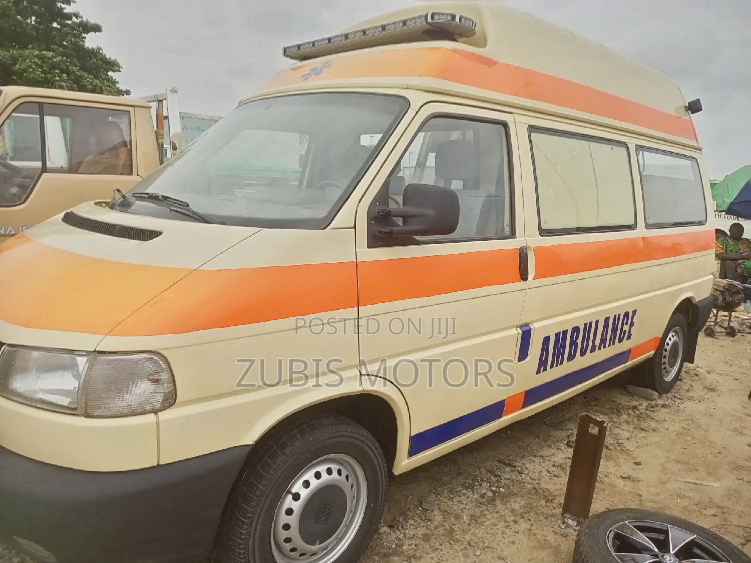 Volkswagen Transporter 2004 Yellow