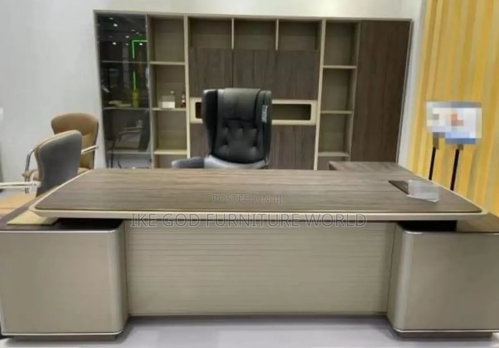 High Classic Office Executive With Extension