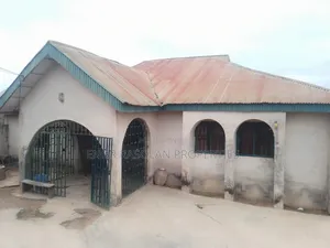 Furnished 4bdrm Block of Flats in Nta Road, Ifelodun-Kwara for sale