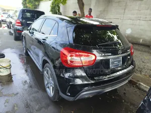 Mercedes-Benz GLA-Class 2016 Black