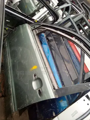 Toyota Highlander 05 Empty Door Front Left Side