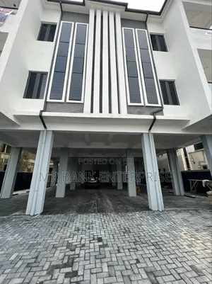 3bdrm Apartment in Amuwo-Odofin for sale