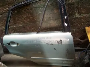 Lexus RX 330 Empty Door Back Right Side 07