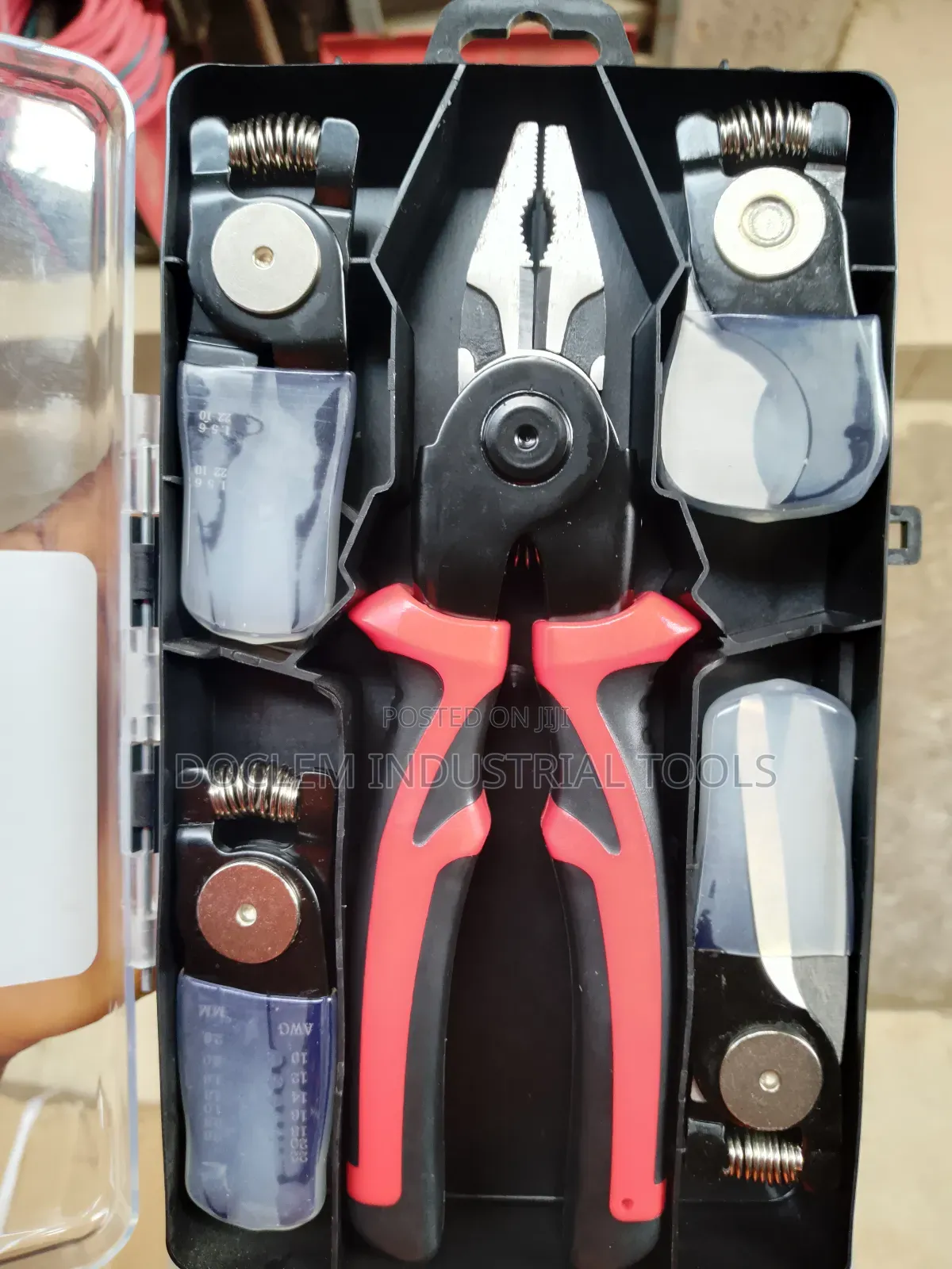 Multifunctional Pliers Set