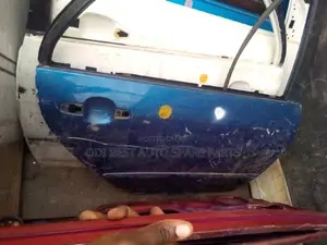 Toyota Corolla 06 Empty Door Back Right