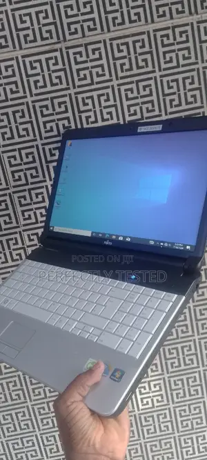 Laptop Fujitsu Lifebook A531 4GB Intel Core I3 HDD 320GB