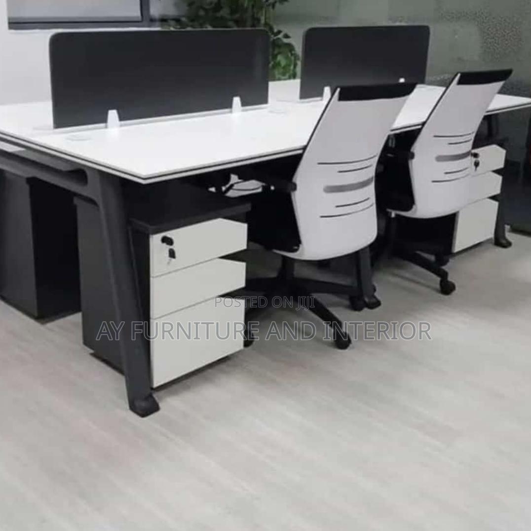 Workstation Table (With Chairs)