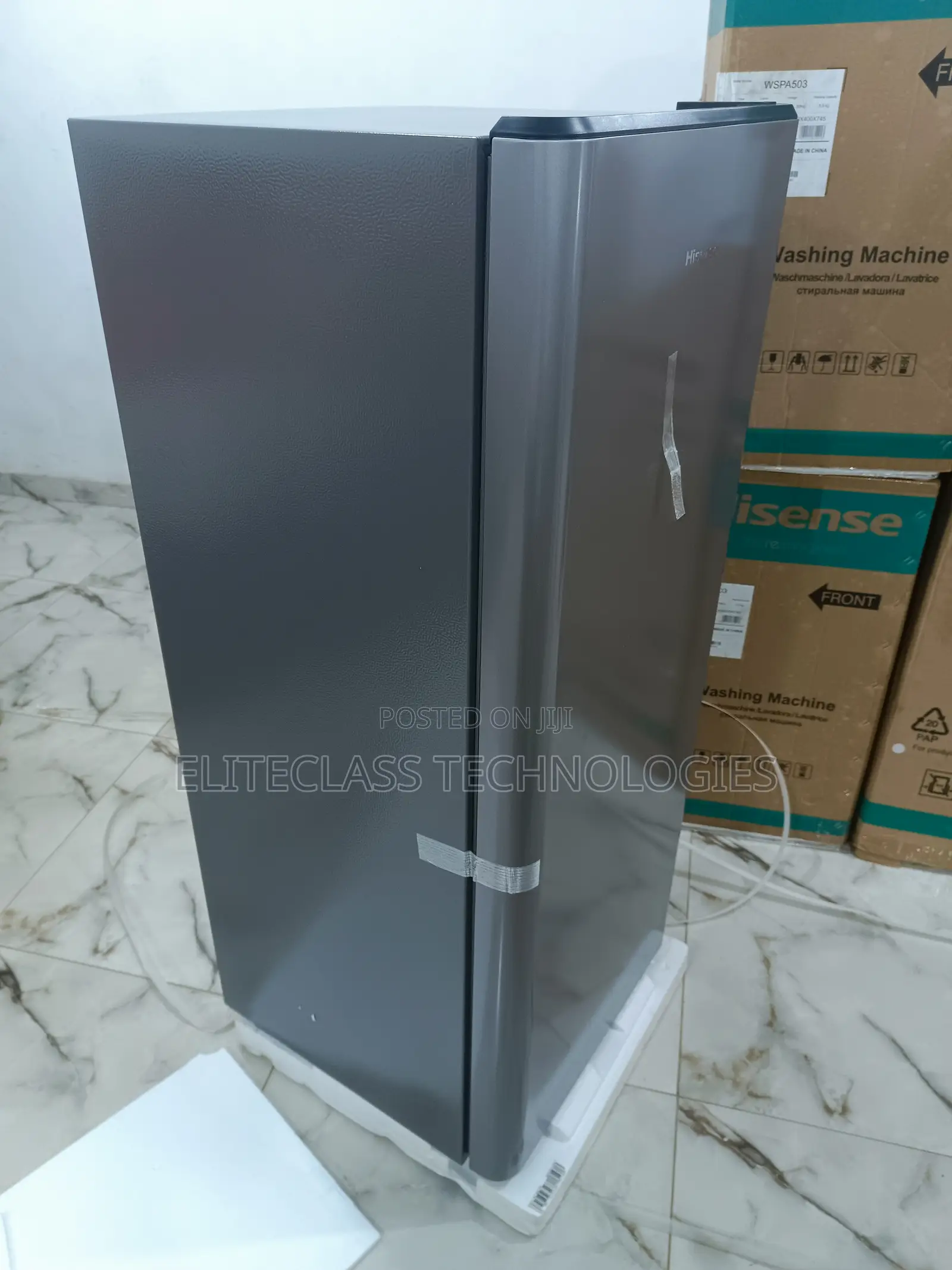 Portable Hisense Refigerator RR230S