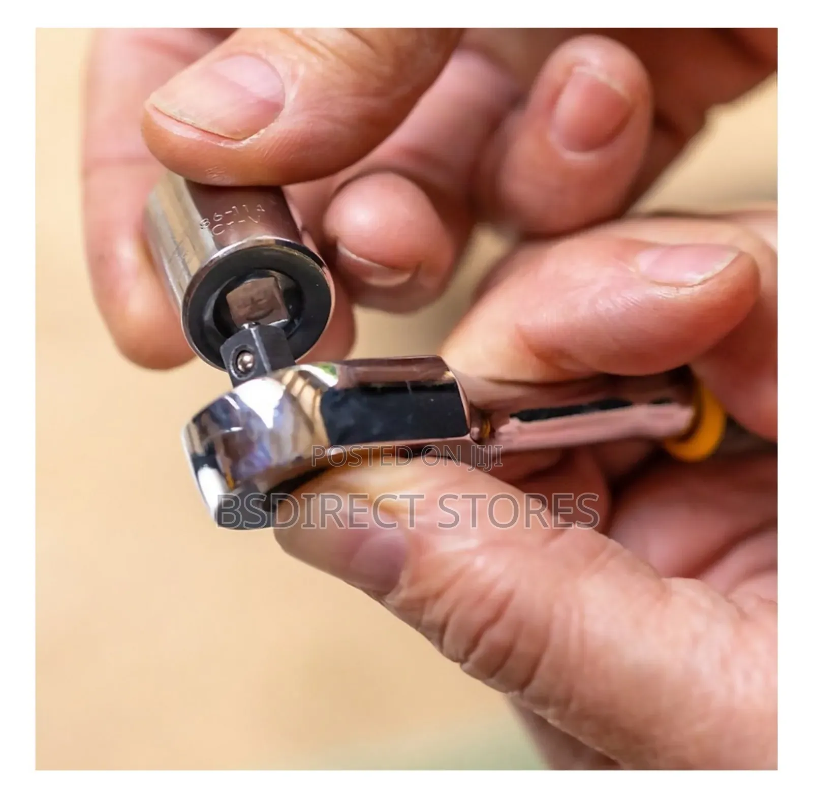 STANLEY Compact 3/8" 72 Tooth Ratchet and 10 Piece Socket