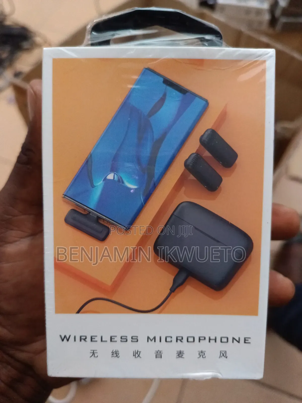 Wireless Microphone With Charging Box