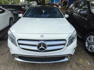 Mercedes-Benz GLA-Class 2016 White