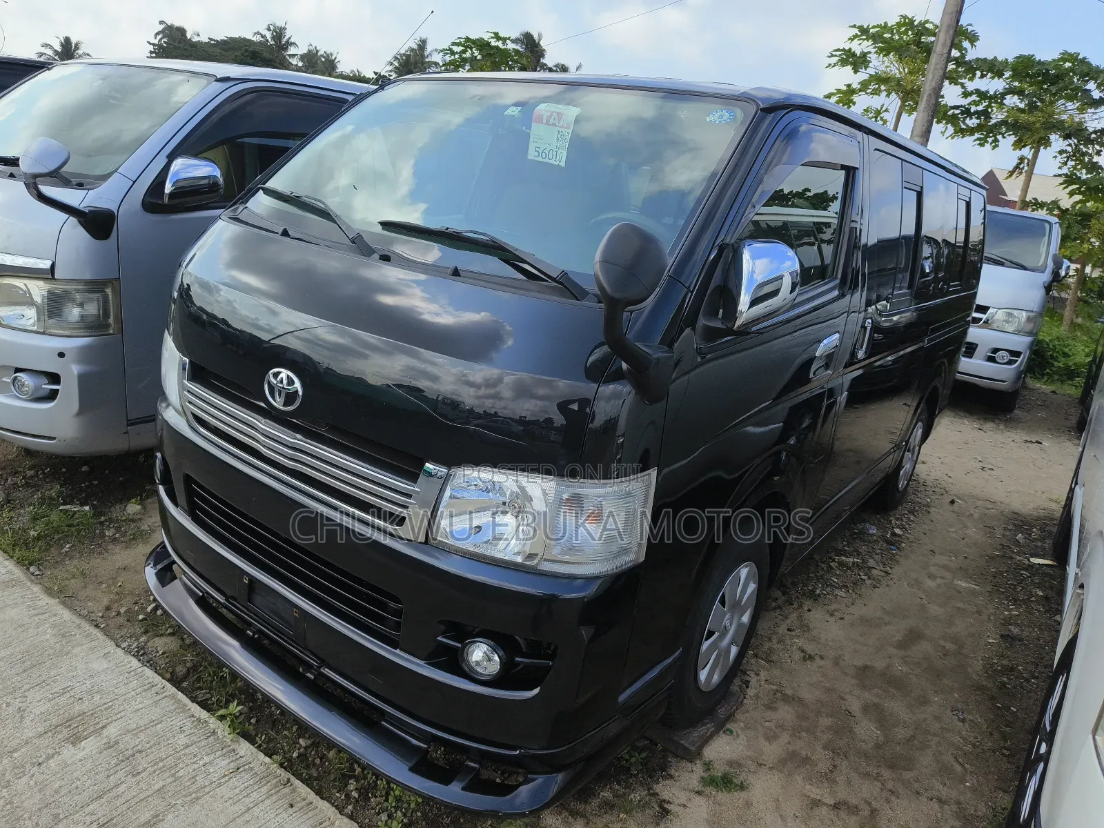 Toyota HiAce 2013 Black
